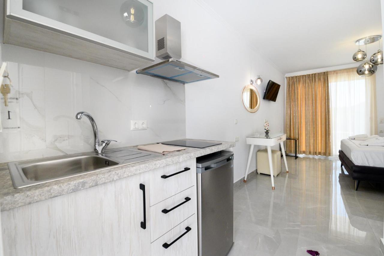 Sueno Suites Parga Luaran gambar