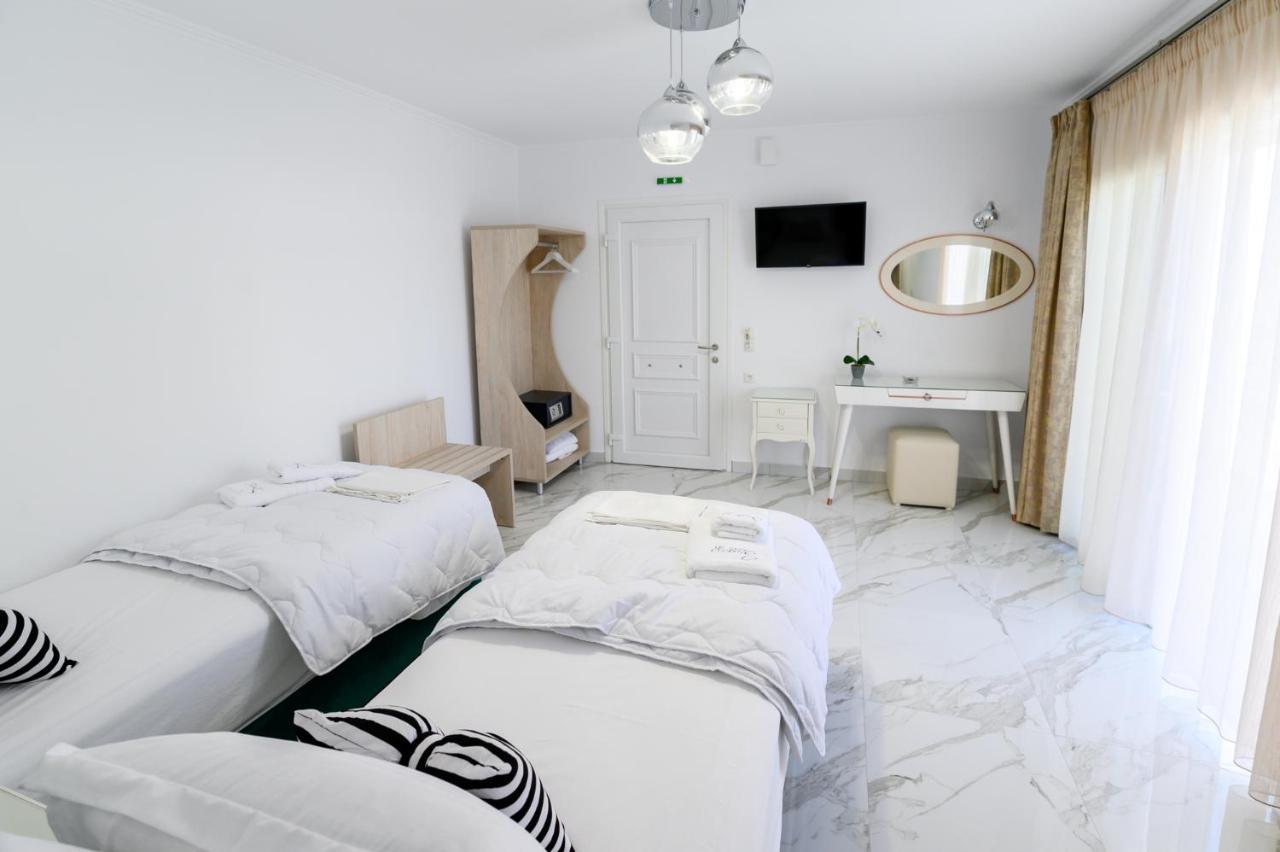 Sueno Suites Parga Luaran gambar